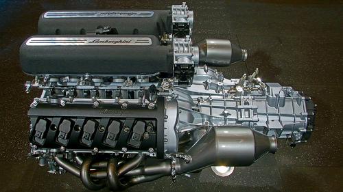 lambo v10 engine