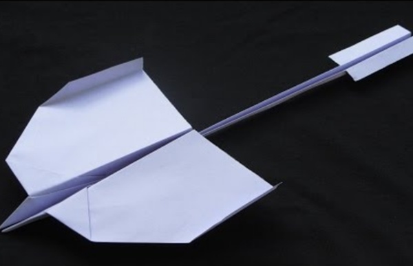 Paper Planes - How to make a Paper Airplane that Flies Far - Best Paper Airplane Tutorial