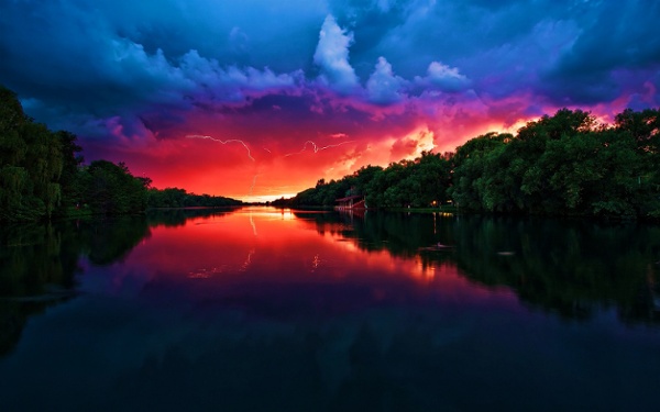Amazing-red-sky-wide.jpg from lowbird.com