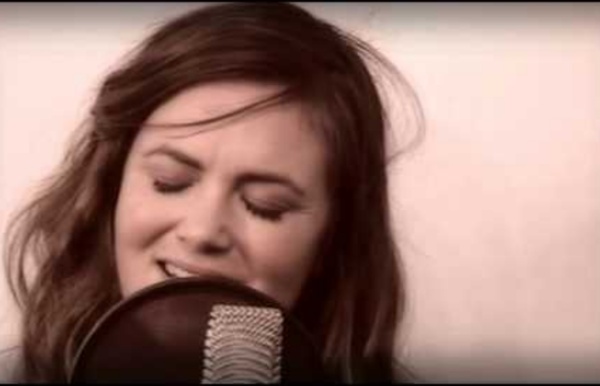 Angus & Julia Stone - You're the one that I want / Live acoustique RCS#12