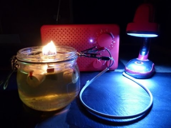 Ep 4: Comment écouter la radio avec une bougie / How listen to the radio with a candle