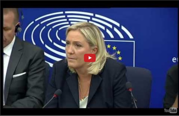 Conférence de presse de Marine Le Pen au Parlement européen (09/09/2015)