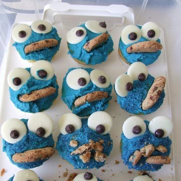 Cookie-Monster-Cupcakes.jpg (JPEG Image, 540x720 pixels) - Scaled (89%)