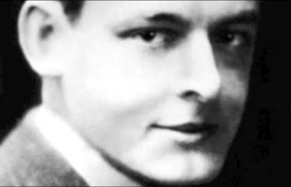 T.S. Eliot Reads: The Love Song of J. Alfred Prufrock