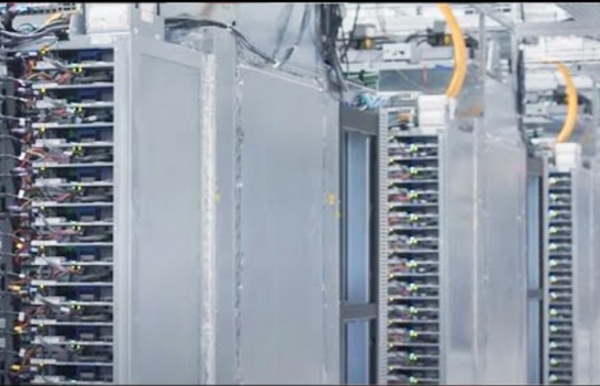Explore a Google data center with Street View