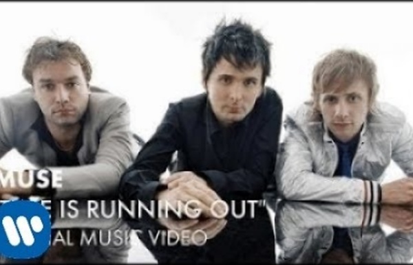 YouTube - Muse - Time Is Running Out (video)