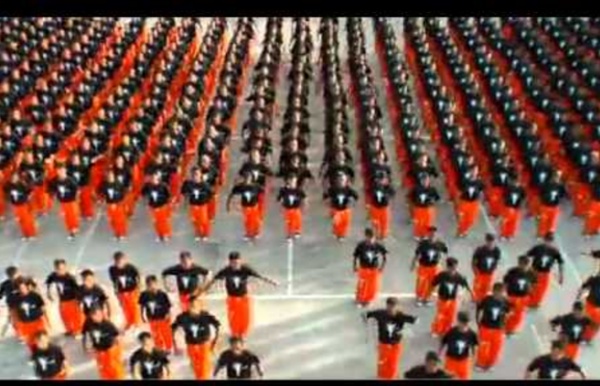 Prison's flash mob.Michel Jackson's song(its realy nice)