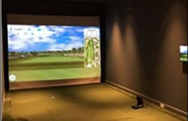 Retractable Golf Simulator Screen