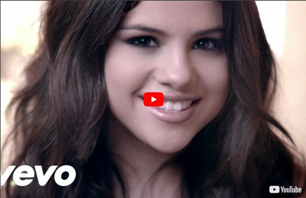 Selena Gomez & The Scene - Round & Round