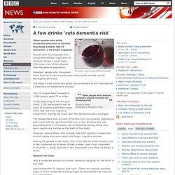 A few drinks 'cuts dementia risk'
