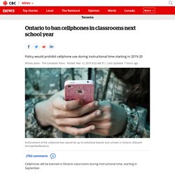 Ontario to ban cellphones in classrooms next school year