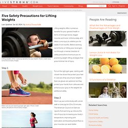 Five Safety Precautions for Lifting Weights